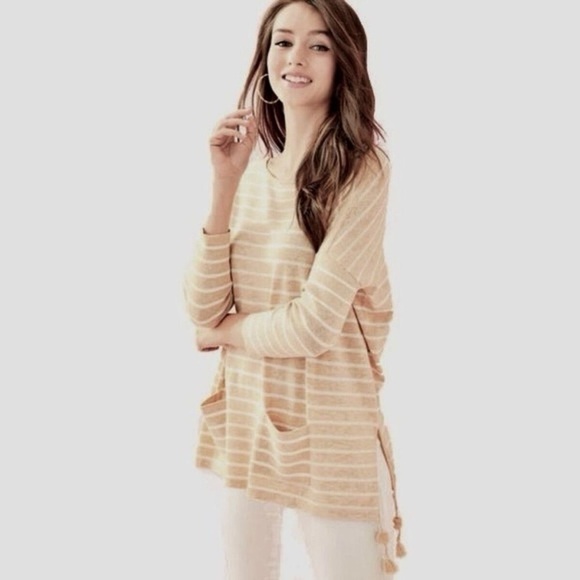 Lilly Pulitzer Elba Pullover Sweater Beige Sweater with Tassels Size Large - Picture 1 of 7